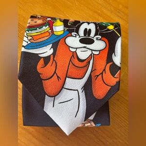 Disney Unlimited Kiss the Cook Goofy Tie